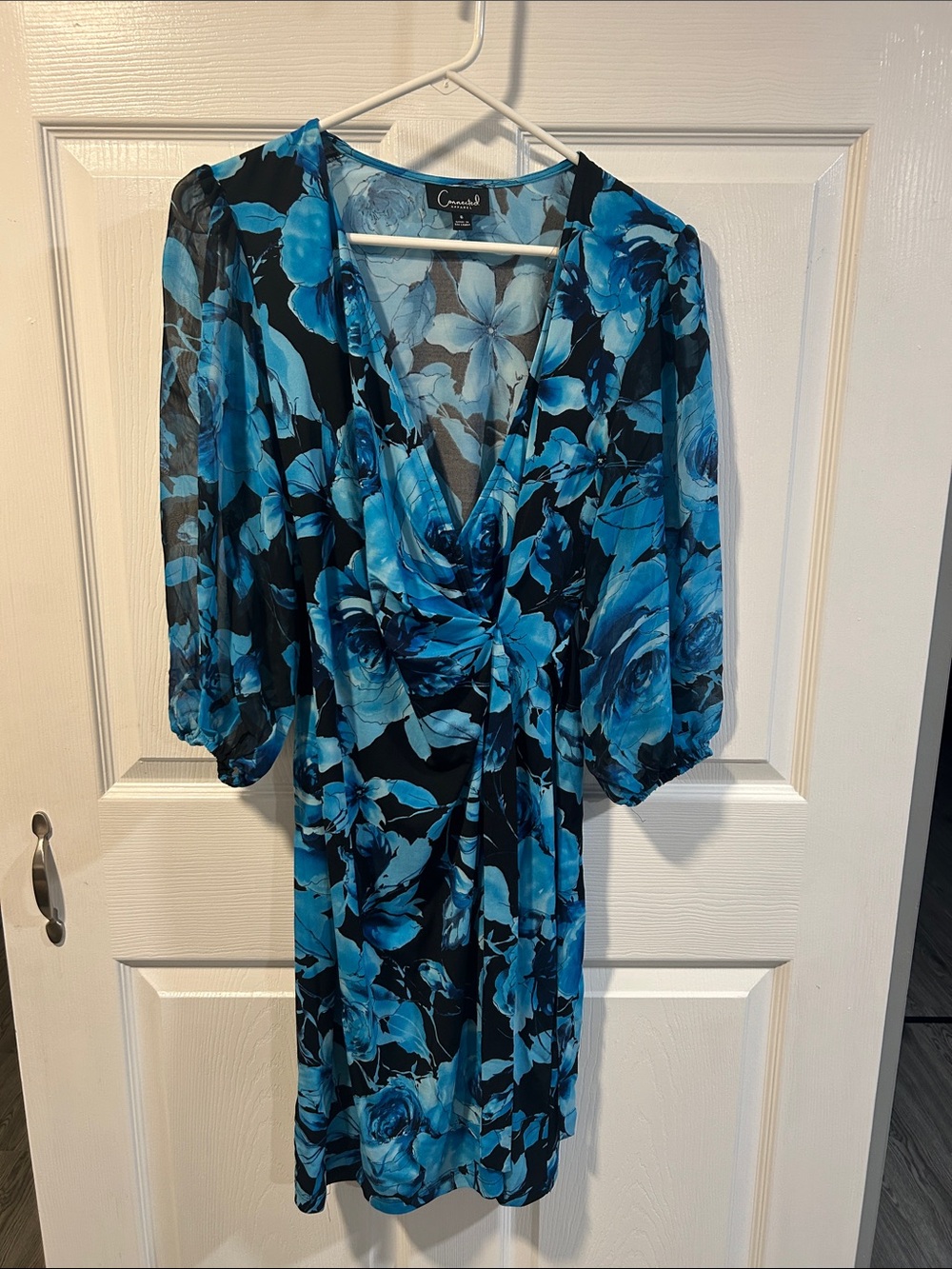 connected apparel Blue Floral Twist-Front Dress